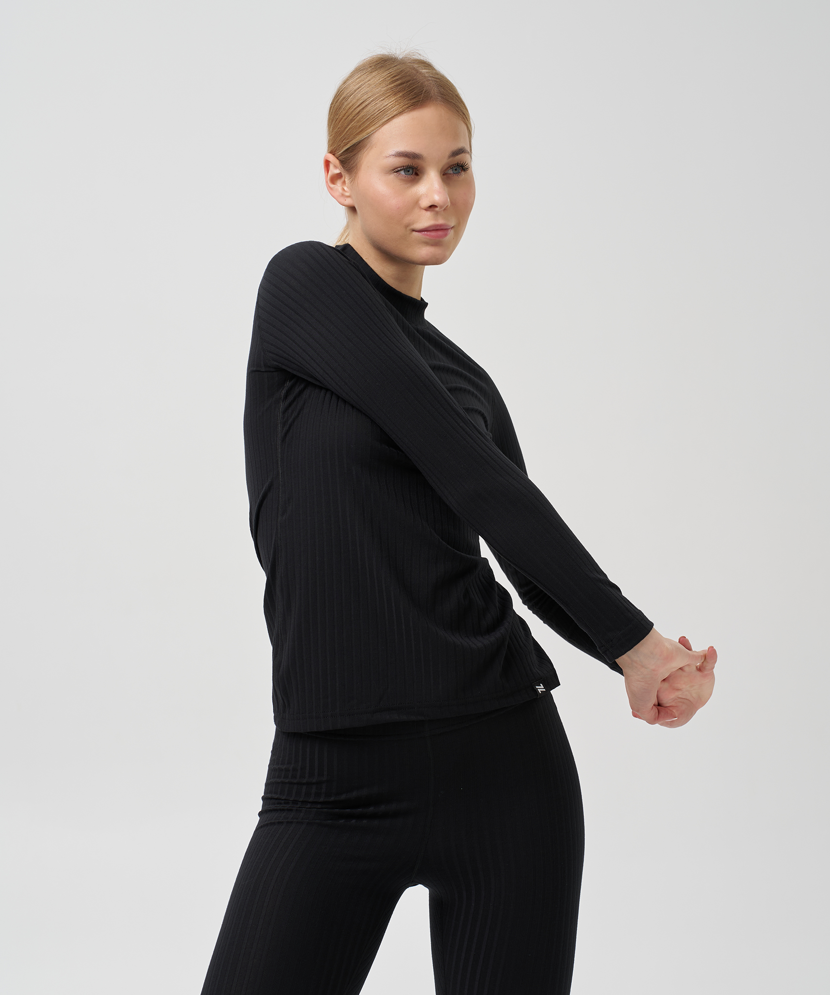 Комплект термобелья Nordski Advance Black W